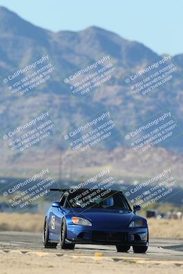 media/Nov-23-2025-Speed Ventures (Sun) [[88f20b6e61]]/6-Yellow Group/Session 1 (Turns 16 and 17 Exit)/